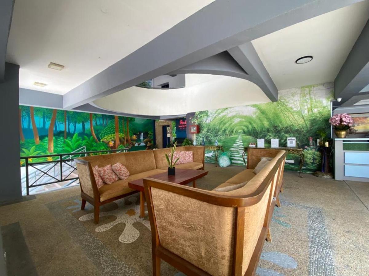 Perdana Serviced Apartment & Resorts Padang Mat Sirat Buitenkant foto