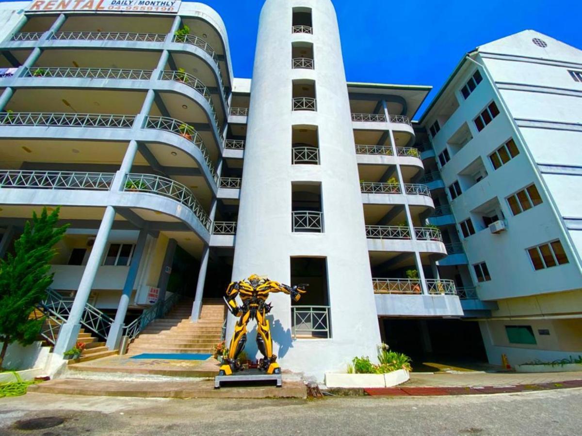 Perdana Serviced Apartment & Resorts Padang Mat Sirat Buitenkant foto