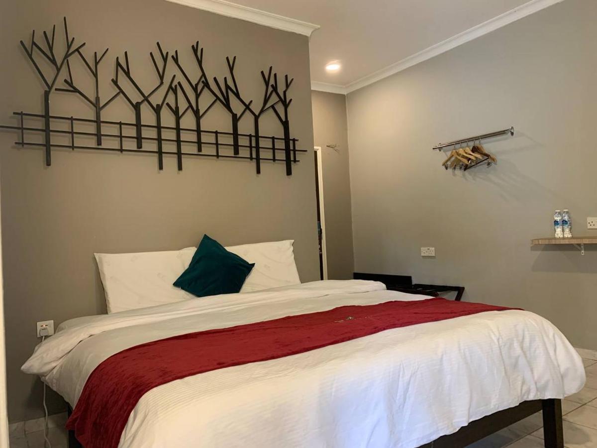 Perdana Serviced Apartment & Resorts Padang Mat Sirat Buitenkant foto