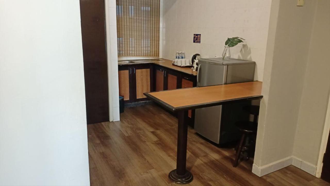 Perdana Serviced Apartment & Resorts Padang Mat Sirat Buitenkant foto